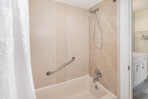 Interior - 2050 E Irlo Bronson, 1bed (Kissimmee)