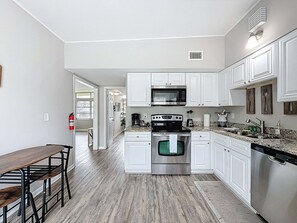 Private kitchen - 3517 River Grove Drive (Tampa)