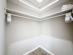 Interior - 3517 River Grove Drive (Tampa)