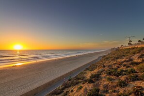 Interior - 5185 Shore Drive (Carlsbad)