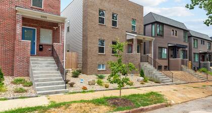 3323: Uptown Elegant Escape by JZ Vacation Rentals