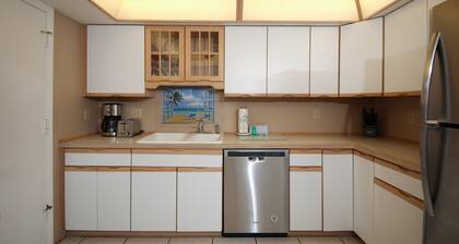 Anchorage Resort 3 Bedroom 3rd Floor Condo With Balcony 0886