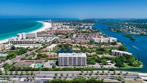 Interior - Anchorage Resort 8th Floor Condo in Siesta Key With Private Beach Access, Pool, Boat Dock 0894 (Siesta Key)