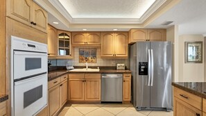 Interior - Anchorage Resort 3 Bedroom Luxury Condo w Balcony, Pool Table, Near Beach 0891 (Siesta Key)