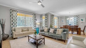 Interior - Buc2971 (Kissimmee)