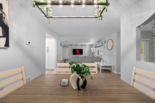 Red Jordan Boho Style Vacation Home