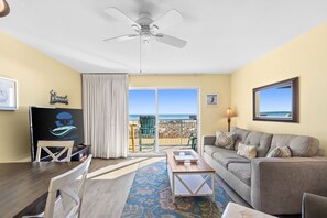 Interior - Pelican Isle 112 - Robin`s Nest (Fort Walton Beach)