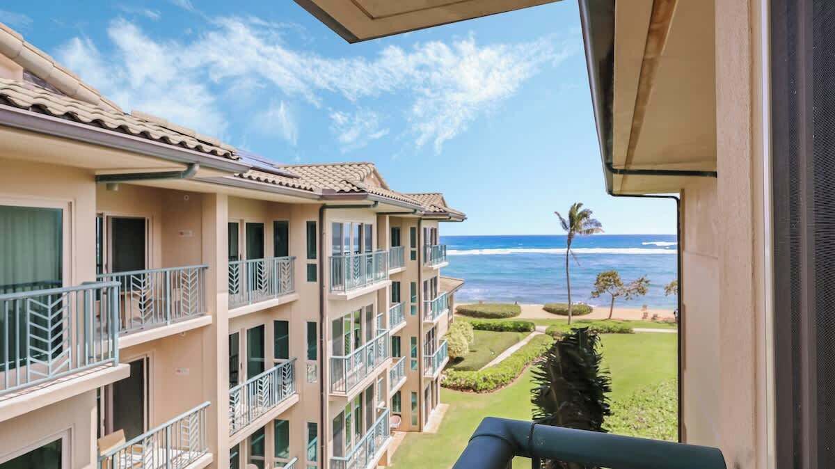 You'll love the ocean and pool views from this penthouse condo!
