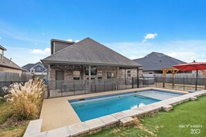 Pool - Modern Retreat w/ Pool, Hot Tub & Covered Patio (Bentonville)
