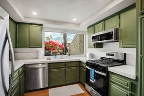 Interior - Pueblo Vista (Palm Springs)