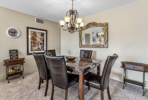 Interior - Plaza Villas 554 (Palm Springs)