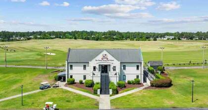 Putters Hideaway @ Legends Golf Resort