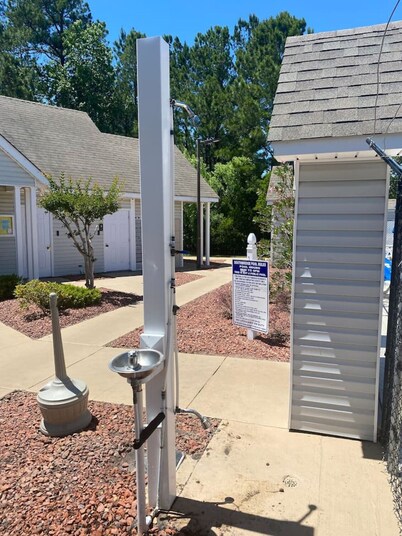 Seas the Day Bright 2BR Surfside Beach Condo w/ King Bed, Carolina Room & Pet-friendly Vibes