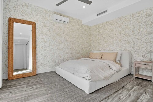 Shoreline Villa by Rove Rooftop & Beach Access