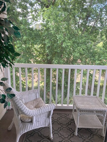 Hidden Haven by WT Golf Peaceful 2BR Condo