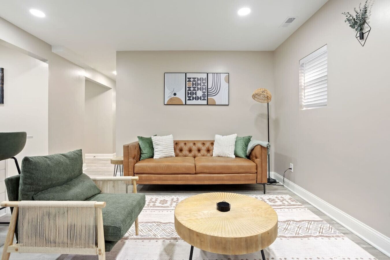 House (4 Bedrooms) | Interior