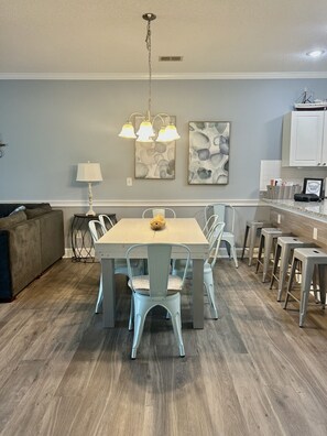 Interior - Salty Air Retreat Cozy 2BR Beach Getaway (Myrtle Beach)