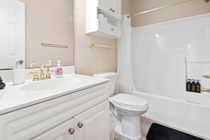 Interior - Travel the World Pet-friendly Global-themed Condo w/ Natural Light (Myrtle Beach)