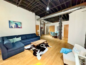 Interior - Nashville Rock (Nashville)