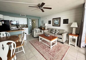 Interior - Ocean Forest 2011 (Myrtle Beach)