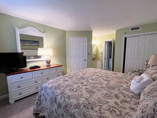 Interior - Ocean Forest 2011 (Myrtle Beach)