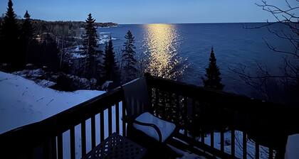 Windsong Oasis on Lake Superior