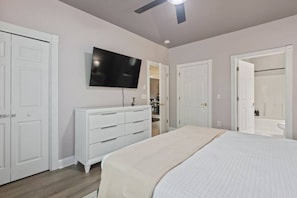 Interior - Oh My Gosh So Posh! Stylish 2BR Condo w/ Glam Decor, Bright Spaces & Relaxed Comfort (Myrtle Beach)