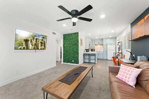 Apartment (1 Bedroom) | Interior - Central PHX 1BR Apartment Pool Gazebo (Phoenix)