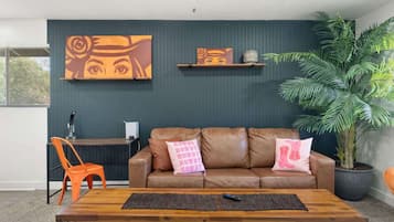 Apartment (1 Bedroom) | Living area