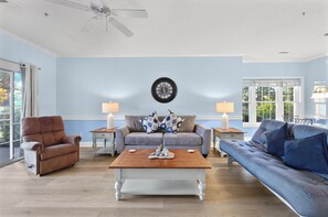 Interior - Magnolia North 4839-105 (Myrtle Beach)
