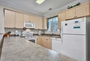 Interior - Magnolia Point Magnolia Lake 4817-303 (Myrtle Beach)