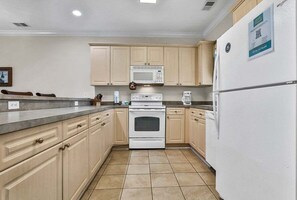 Interior - Magnolia Point Magnolia Lake 4817-303 (Myrtle Beach)