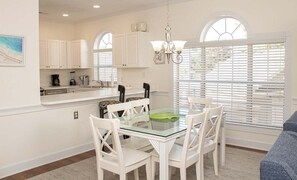Interior - Magnolia Place 4703-202 (Myrtle Beach)