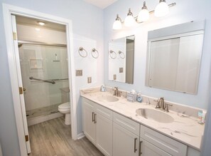 Interior - West Hyde Park 2E (Myrtle Beach)