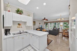 Interior - Magnolia North 4868 U103 (Myrtle Beach)