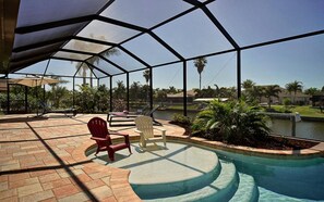 Interior - Luxury Waterfront Villa Kapalua (Cape Coral)
