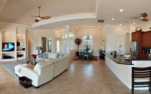Interior - Luxury Waterfront Villa Kapalua (Cape Coral)