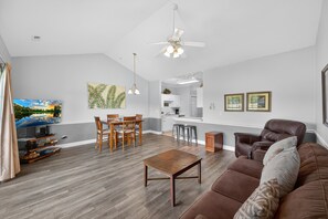 Interior - Magnolia North 4881-303 (Myrtle Beach)