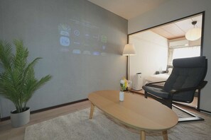 1 室のベッドルーム、アイロン / アイロン台、WiFi (無料)、ベッドシーツ