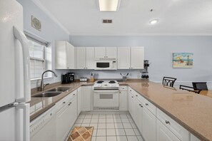 Interior - Magnolia North 4868-202 (Myrtle Beach)