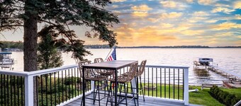 The Blue Sapphire on Mineola Bay - 3br/3ba Luxury Lakefront Home on Mineola Bay Stunning Views on Chain O Lakes