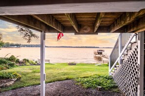 Interior - The Blue Sapphire on Mineola Bay - 3br/3ba Luxury Lakefront Home on Mineola Bay Stunning Views on Chain O Lakes (Fox Lake)