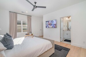 Interior - Nashville - 1699 Lischey Ave (Nashville)