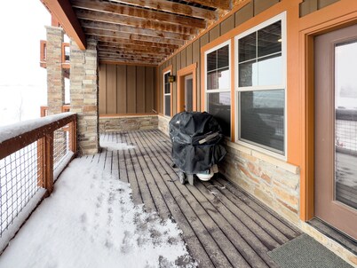 Ideal Condo 2 Minute Drive to Deer Valley's Lift