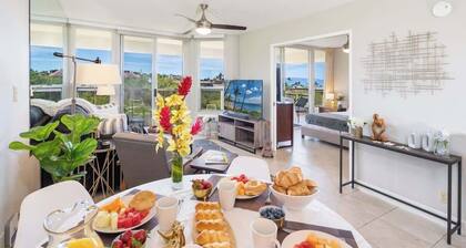 Oceanview Retreat Walk to Beach & Restaurants