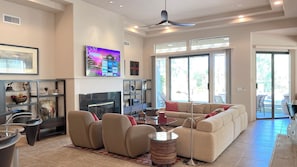 Interior - Double Eagle (Rancho Mirage)