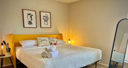 King Bed,central, Worker-friendly,longstaydiscount