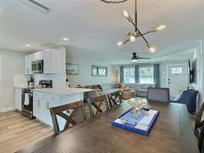 Interior - Blue Ranch Retreat (Sarasota)