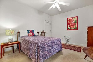 Interior - Magnolia Pointe Luster Leaf 4825-102 (Myrtle Beach)