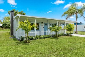 Interior - Little Palm Cottage (Vero Beach)
